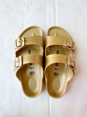 Birkenstock New Kids Arizona in Glamour Gold size 12-12.5 NWOT